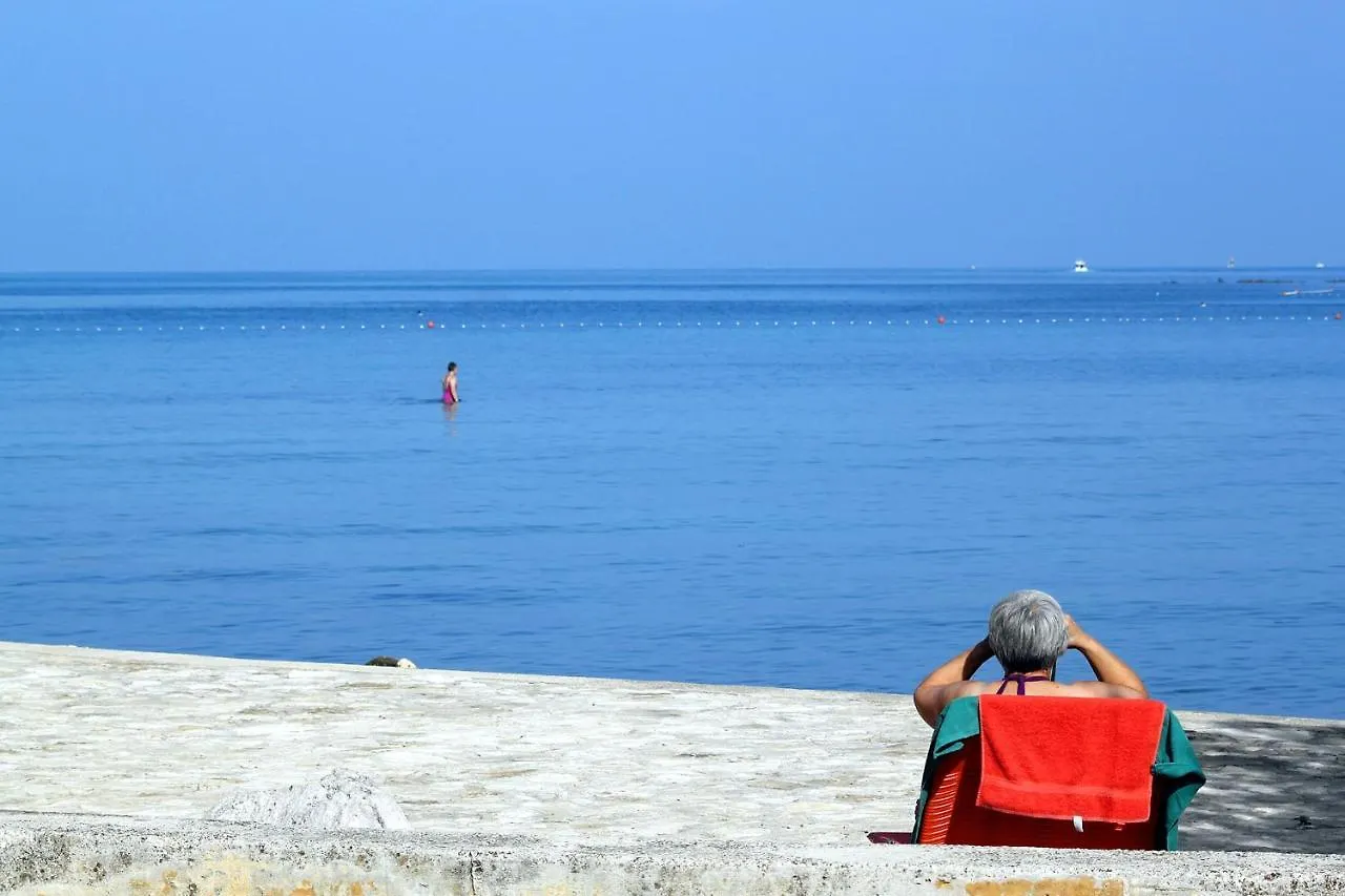 Apartments With A Parking Space Umag - 2529